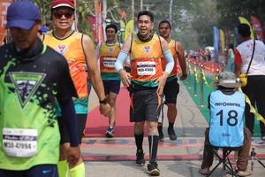 BIB: 47055, 47994
                            <button type="button" onclick="openModal(8243810)" class="btn btn-primary btn-sm float-right btn-popup" data-toggle="modal" data-target=".modal-high-quality">
                        <i class="fas fa-shopping-cart"></i> Add to Cart
                    </button>
                                            <button type="button" onclick="isThisMe(8243810, true)" class="btn btn-success btn-sm float-right btn-popup btn-isme hidden" data-toggle="tooltip" data-placement="bottom" title="นี่คือรูปของคุณใช่ไหม คลิกที่นี่เพื่อเอาเข้าอัลบั้ม">
                        <i class="fas fa-plus"></i> Add to album
                    </button>
                    <button type="button" onclick="isThisMe(8243810, false)" class="btn btn-warning btn-sm float-right btn-popup btn-isnotme hidden">
                        <i class="fas fa-ban"></i> Remove from album
                    </button>